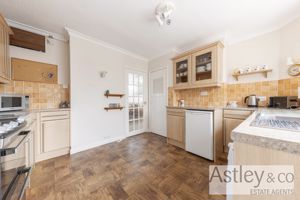 lounge- click for photo gallery